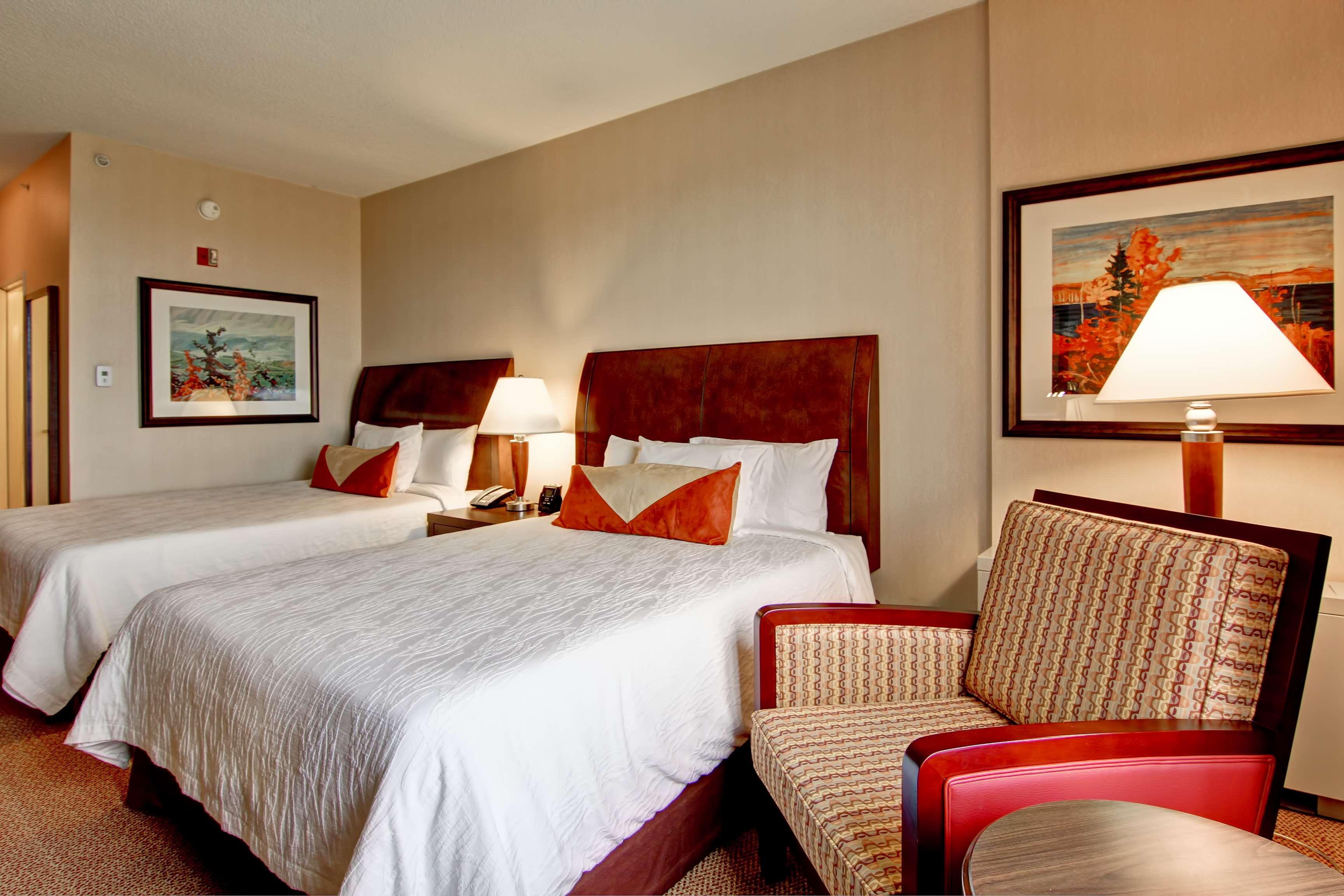 Hilton Garden Inn Calgary Airport Bagian luar foto