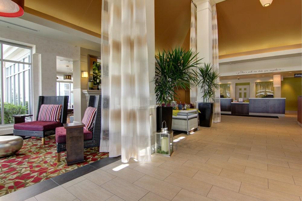 Hilton Garden Inn Calgary Airport Bagian luar foto